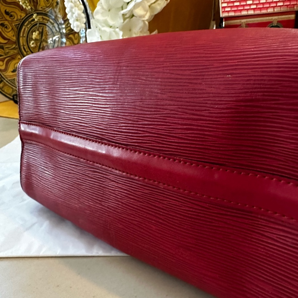 Louis Vuitton Red Epi Leather Handbag - Picture 16 of 16